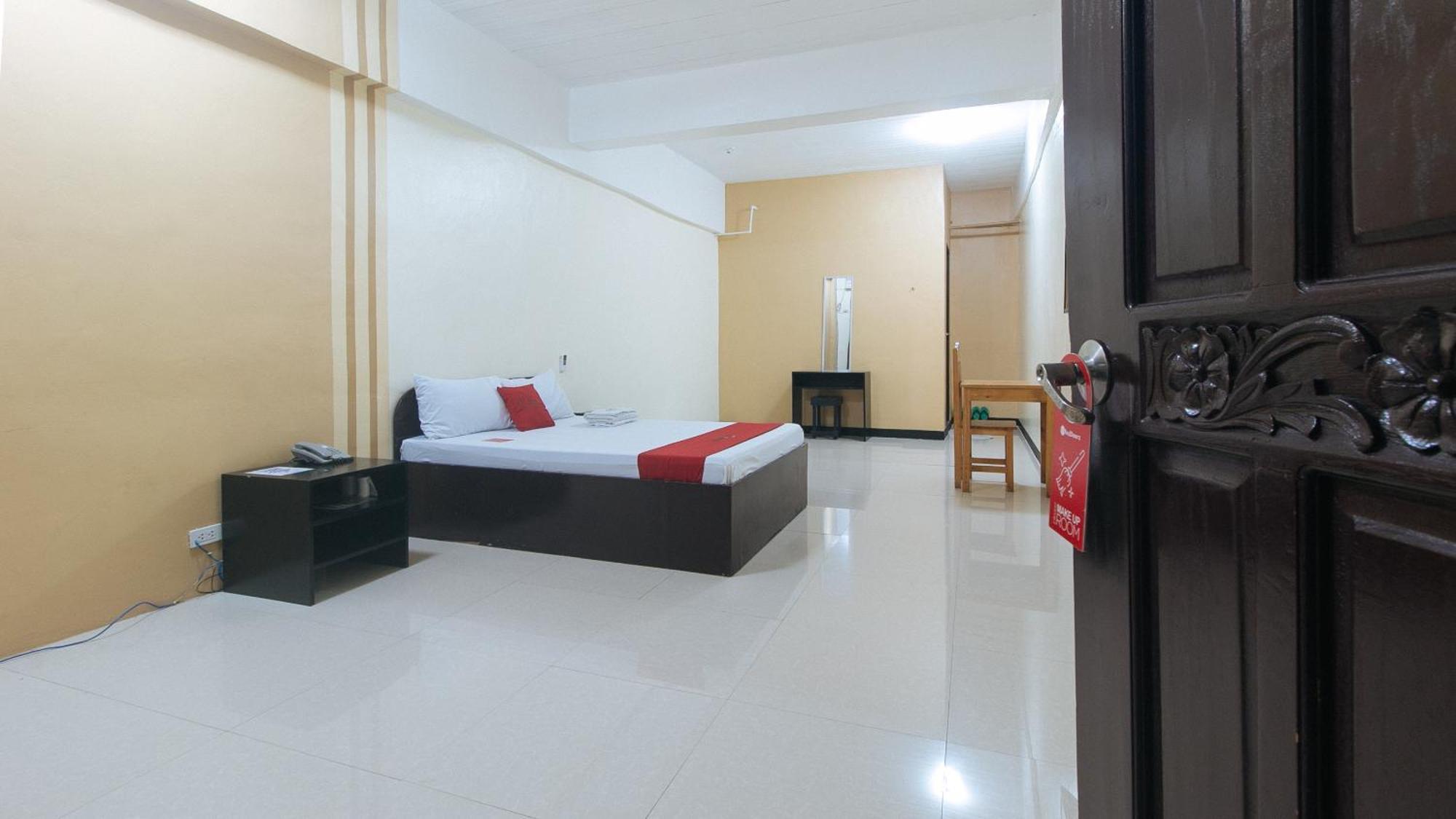 Reddoorz Near Sm City Muntinlupa San Pedro  Exterior photo