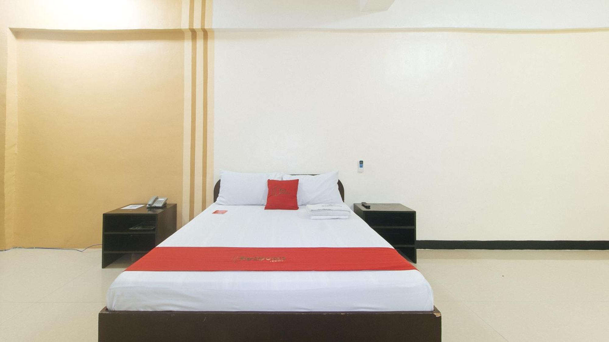 Reddoorz Near Sm City Muntinlupa San Pedro  Exterior photo